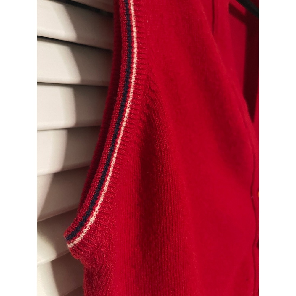 Vintage Gleneagles Grange Scotland Red V-Neck Sweater Vest Collegiate Grandpa - Picture 3 of 9